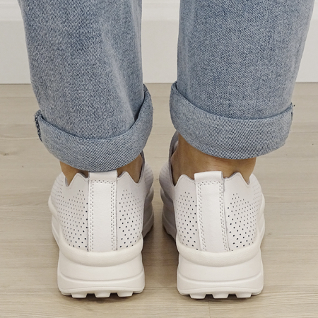 Sneakersi alb perforati din piele naturala 5122 M2 [3]