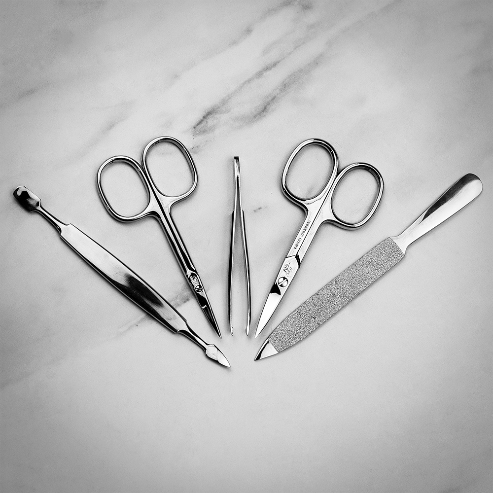 instrumente profesionale manichiura