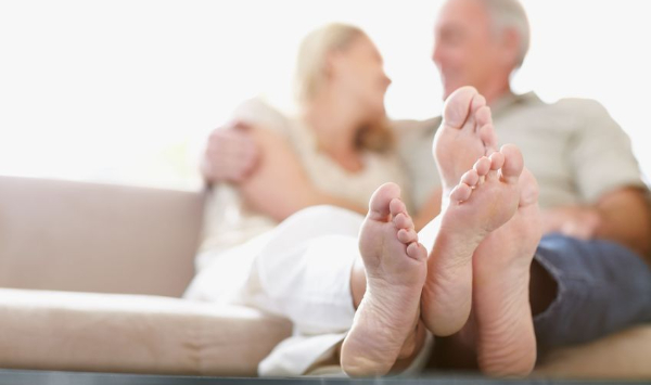 Cum sa tai unghiile groase de la picioare