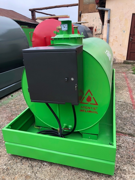 Rezervor suprateran 3000 litri cu pompă ST BOX [4]