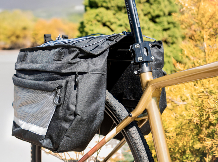 Geanta/coburi pentru portbagaj 2x10L FORCE Noem, negru [3]