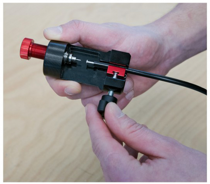 Presa FORCE pentru introducerea insertiilor in conducta hidraulica [4]