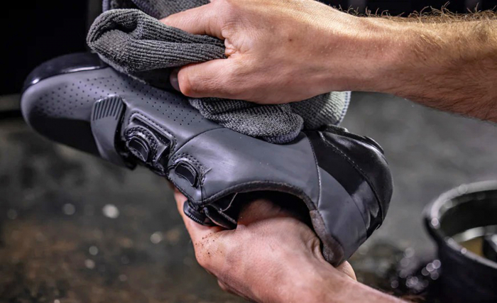 Spray MUC-OFF Premium Bike Shoe Cleaner 250 ml [4]