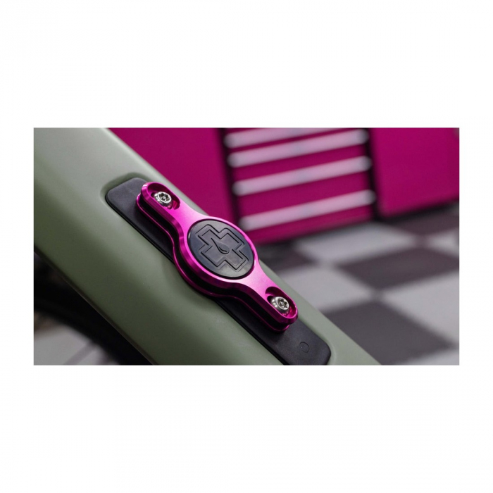 Suport Apple AirTag pentru cadru Muc-Off Secure Tag Holder V2 Argintiu [2]