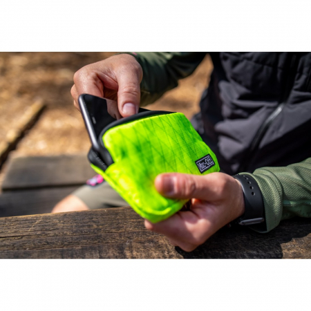 Borseta Muc-Off Essentials Impermeabila Hi-Vis [8]