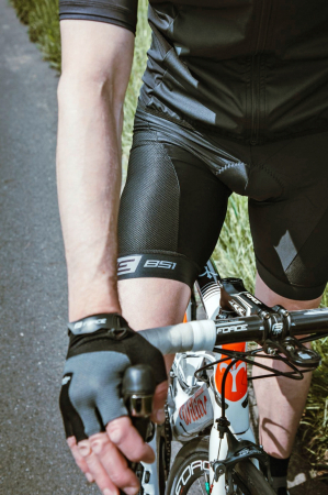 Pantaloni scurti cu bretele FORCE B51 [3]