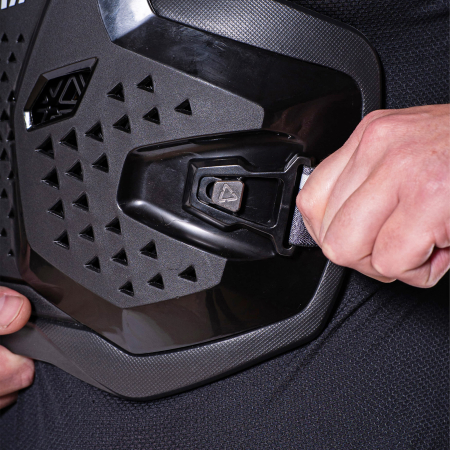 Protectie piept LEATT Chest Protector 3.5 [2]