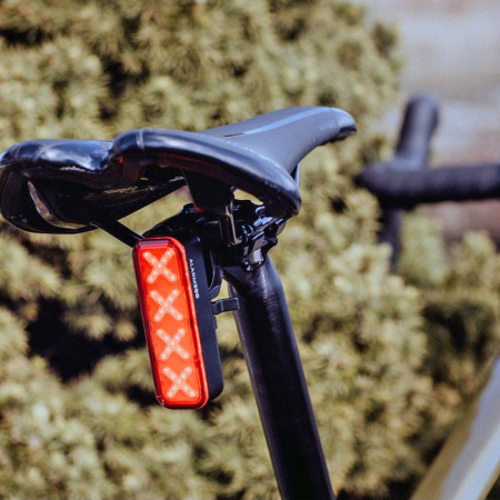 Stop spate FORCE Alarm 300 Lumeni, LED USB, cu senzor si alarma [2]