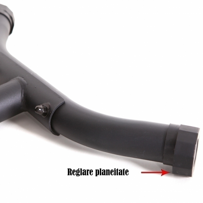 Bicicleta magnetica FitTronic® Atletic 700B, design robust, greutate suportata 120 kg, volanta 6 kg, afisaj electronic, sa reglabila, ghidon reglabil, 8 trepte de rezistenta la pedalare [2]