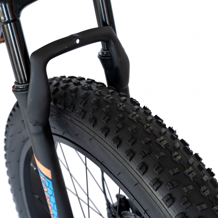 Bicicleta MTB-Fat Bike Carpat, Shimano SL-TX30 21 Viteze, Cadru Aluminiu 6061, Roti 26 Inch, Frane Hidraulice Disc, Carpat Aventus CSC26/00H, Negru cu Design Portocaliu/Albastru [8]