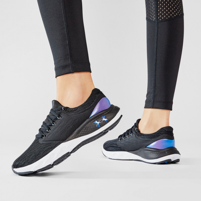 Pantofi sport femei Under Armour Charged Vantage Clrshft negru/alb 39 [2]