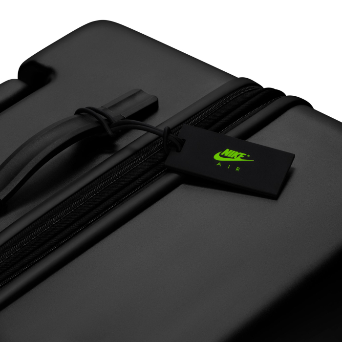 Troler Nike 52L Hardshell [7]