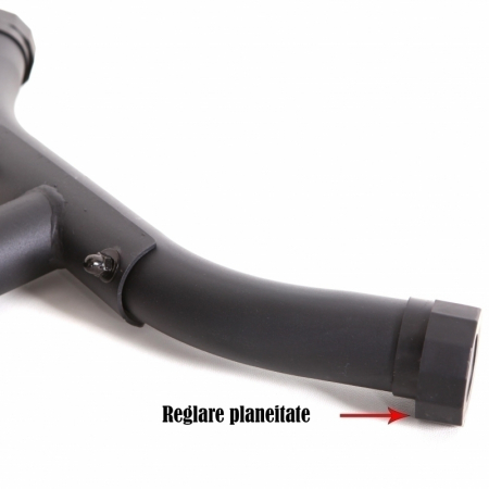 Bicicleta magnetica FitTronic® Atletic 700B, design robust, greutate suportata 120 kg, volanta 6 kg, afisaj electronic, sa reglabila, ghidon reglabil, 8 trepte de rezistenta la pedalare [1]