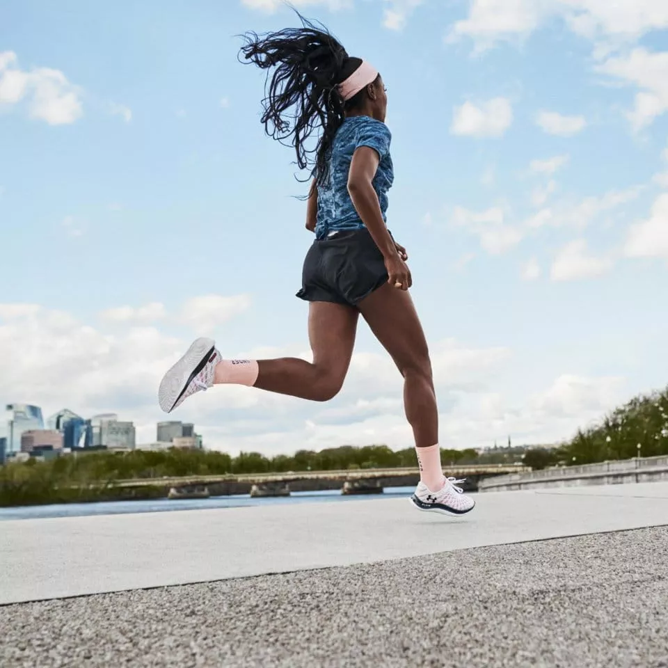 Pantofi sport femei Under Armour Flow Velociti Wind alb/negru 38 [2]