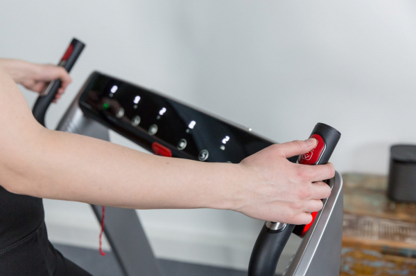 Banda de alergare pliabila DTM400i Flow Fitness [2]