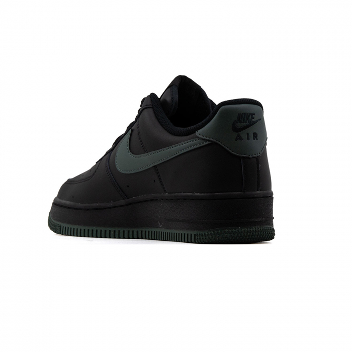 Nike Air Force 1 '07 [4]