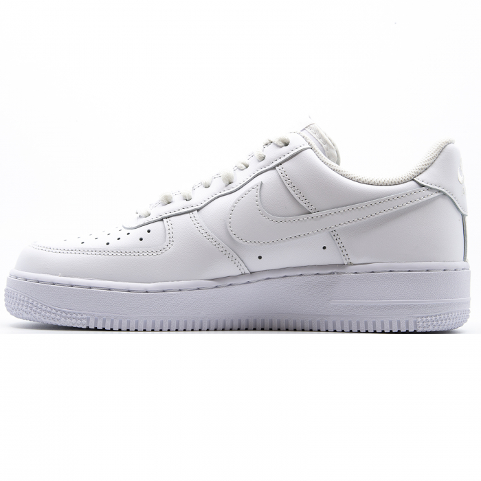 nike air force 1 07 le