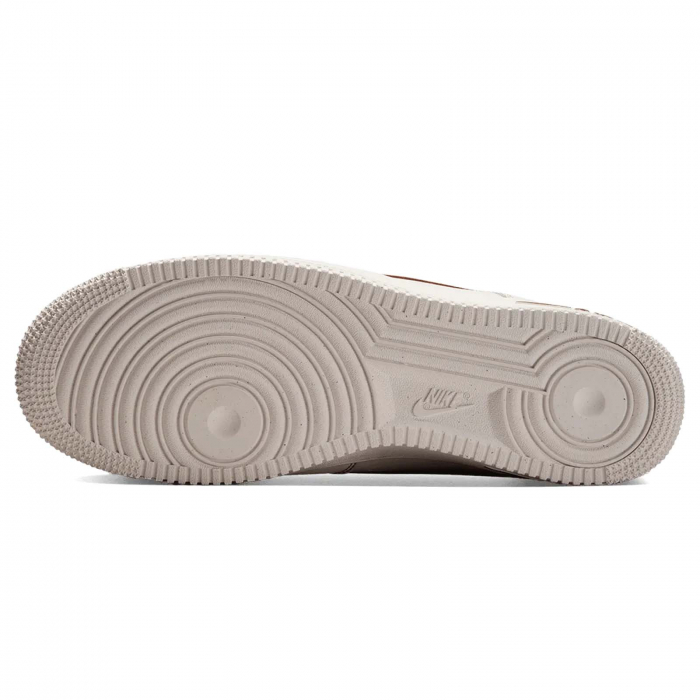 Air Force 1 LV8 ESS [4]
