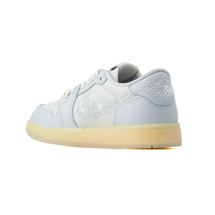 AIR JORDAN 1 RETRO LOW OG V2 [4]