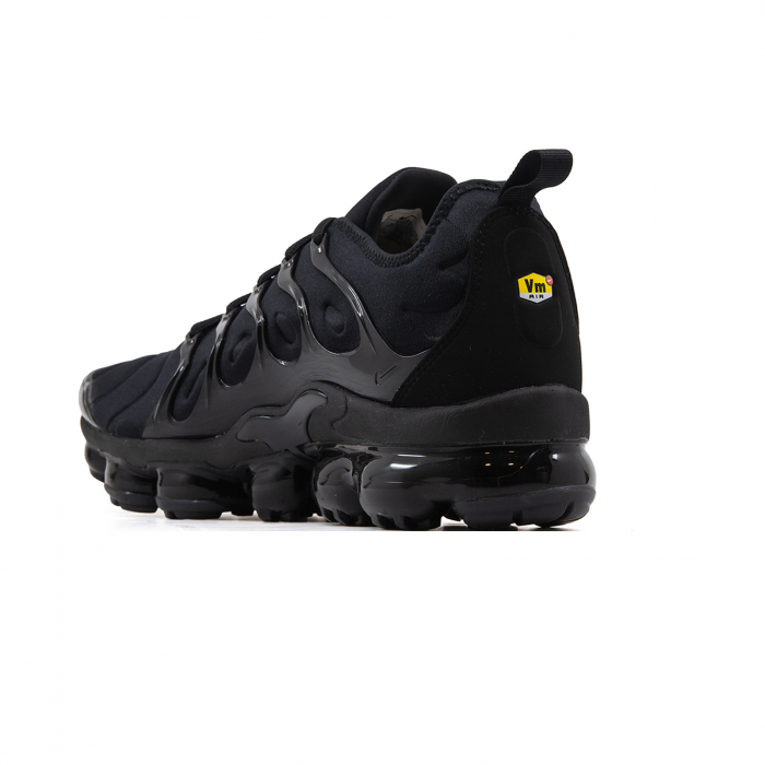 AIR VAPORMAX PLUS [4]