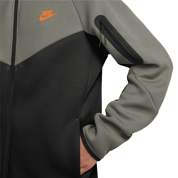 NK TECH FLC FZ WR HOODIE [3]