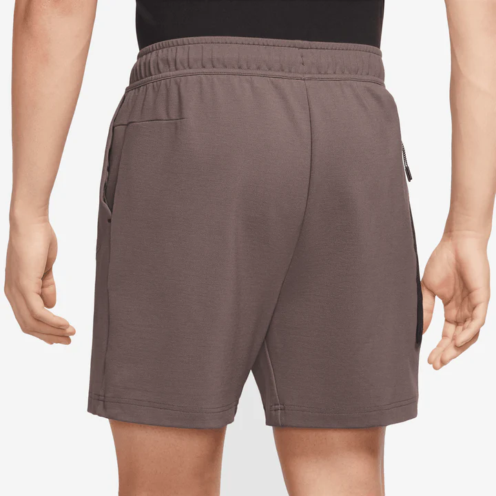 M NK TECH SHORT LGHTWHT [2]