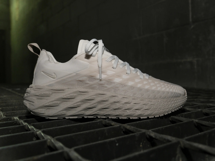 NIKE AVA EDGE [6]