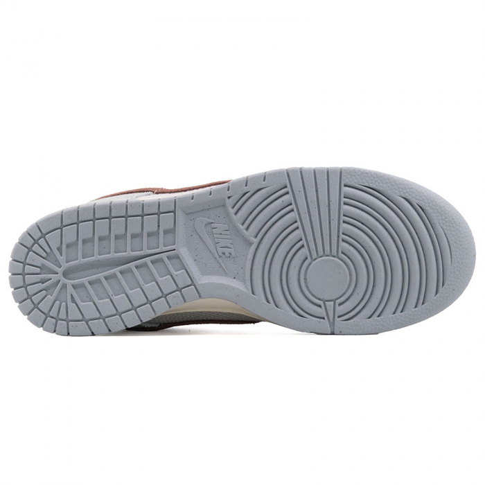 Dunk Low Retro SE 2 [6]