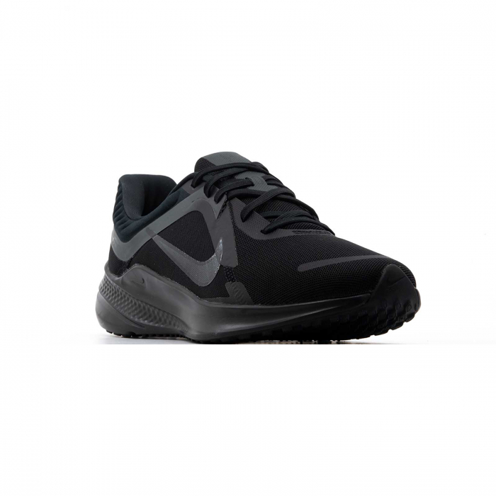 NIKE QUEST 5 [3]