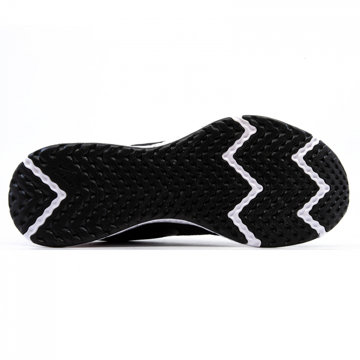 Nike Revolution 5 [4]