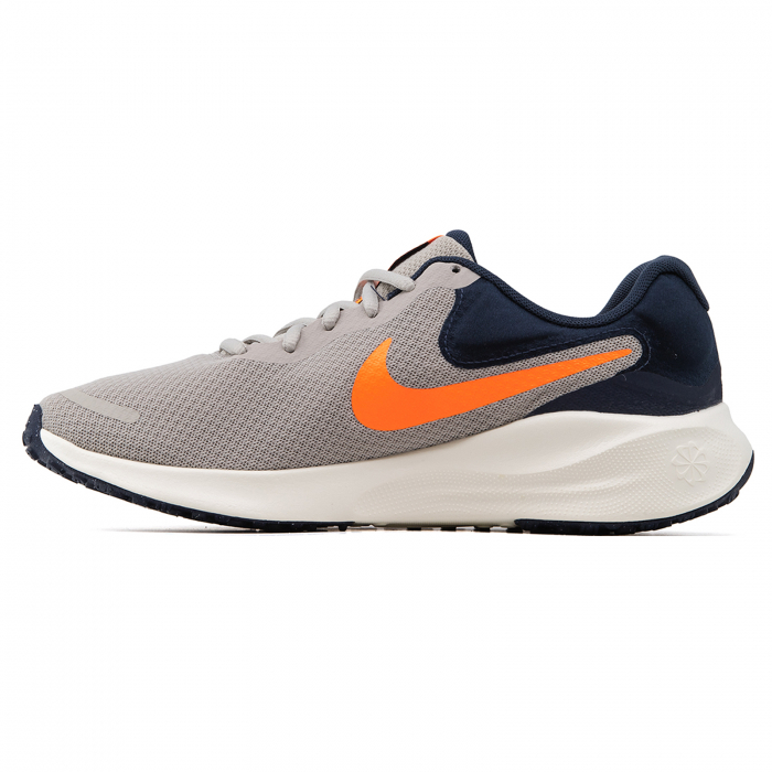 Nike Revolution 7 [2]