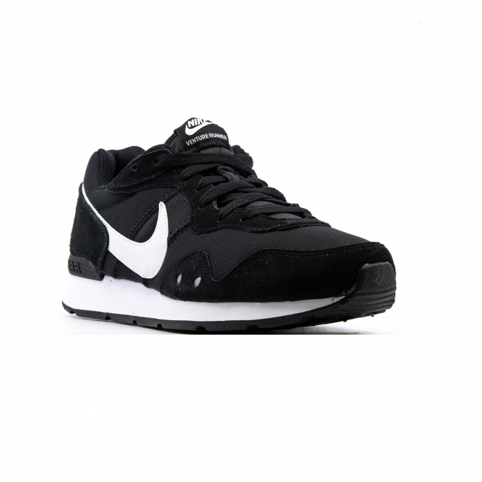 Nike Venture Runner [3]