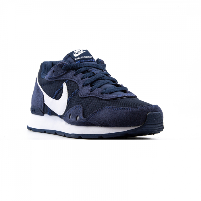 Nike Venture Runner [3]