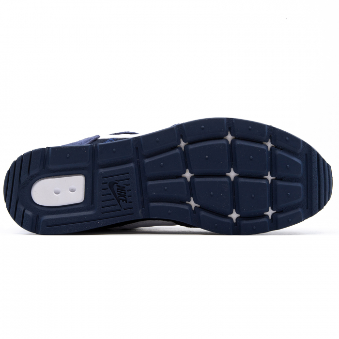 Nike Venture Runner [4]