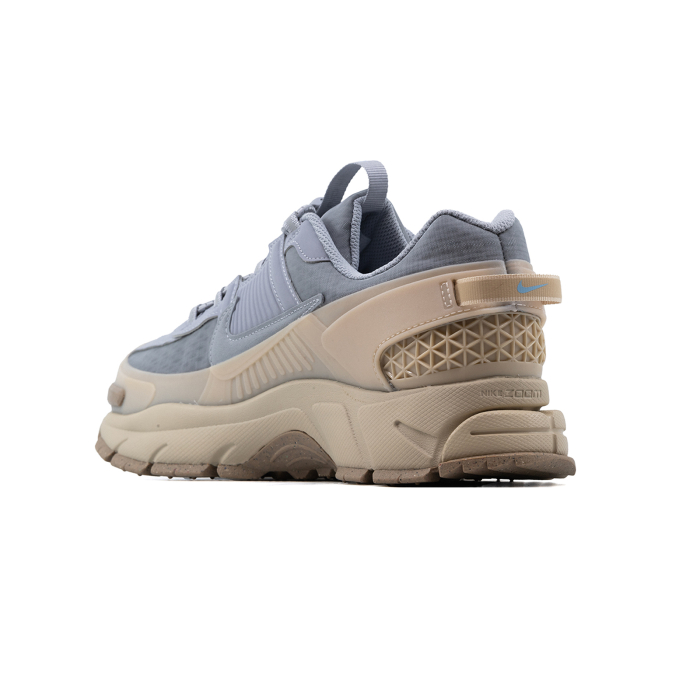 NIKE ZOOM VOMERO ROAM [4]