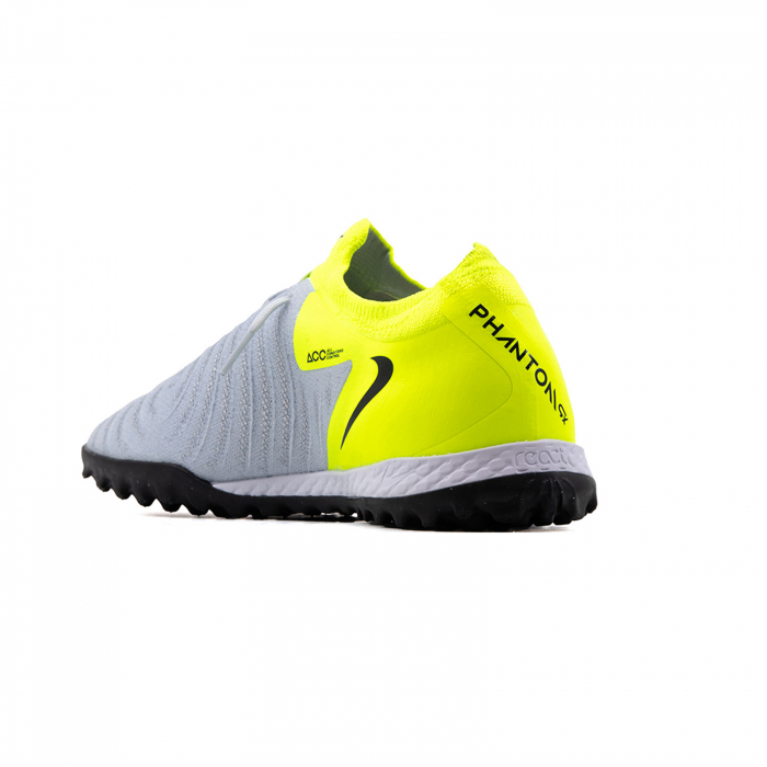 Nike React Phantom GX II Pro TF [4]