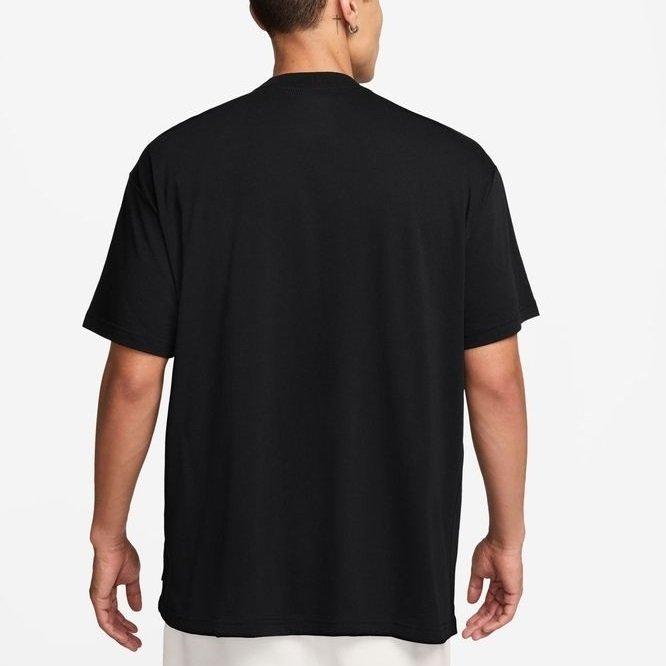 U NSW TEE M90 SNKR PTCH PKT 2 [2]