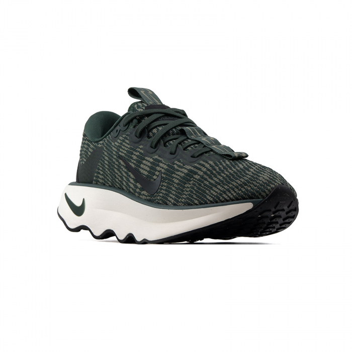 WMNS Nike Motiva [3]