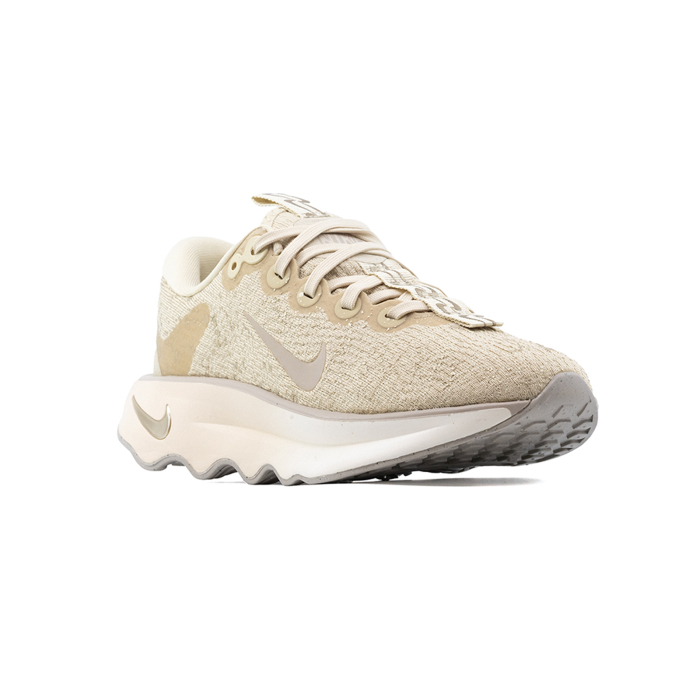 WMNS NIKE MOTIVA SE [3]