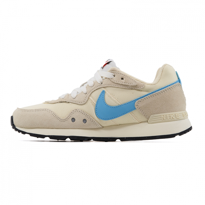 Wmns Nike Venture Runner [2]