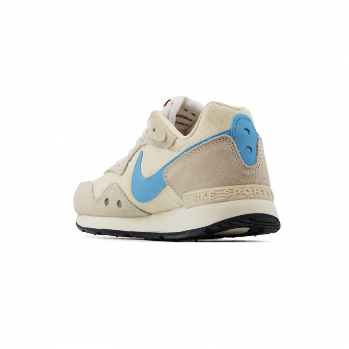 Wmns Nike Venture Runner [4]