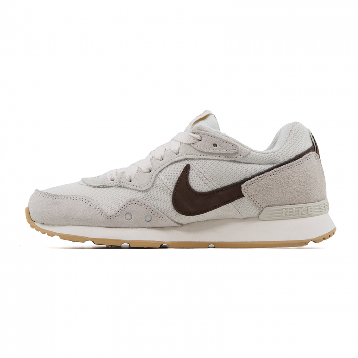 Wmns Nike Venture Runner [2]