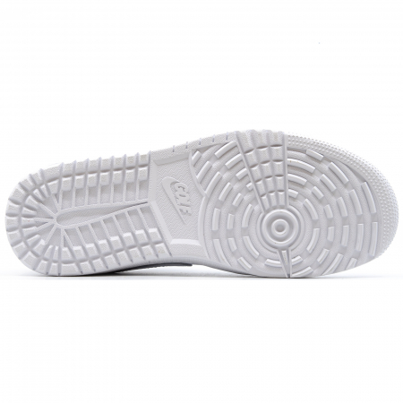 Air Jordan 1 Low G [3]