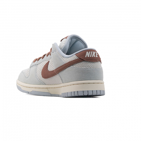Dunk Low Retro SE 2 [4]
