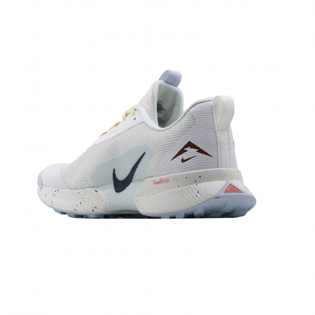 Nike Juniper Trail 3 [3]