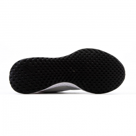 Nike Revolution 5 Gs [3]