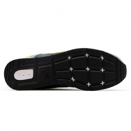 Nike Venture Runner [3]