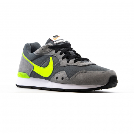 Nike Venture Runner [2]