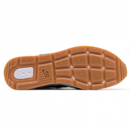 NIKE VENTURE RUNNER [3]