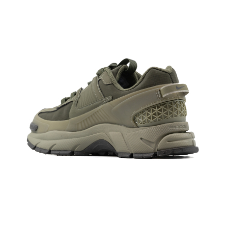 NIKE ZOOM VOMERO ROAM [3]